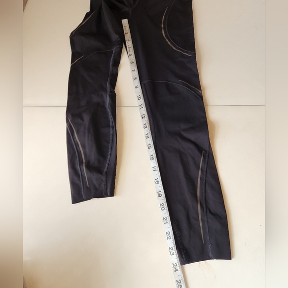 Lululemon Base Pace High Rise Black Leggings Size 2. - Picture 8 of 8